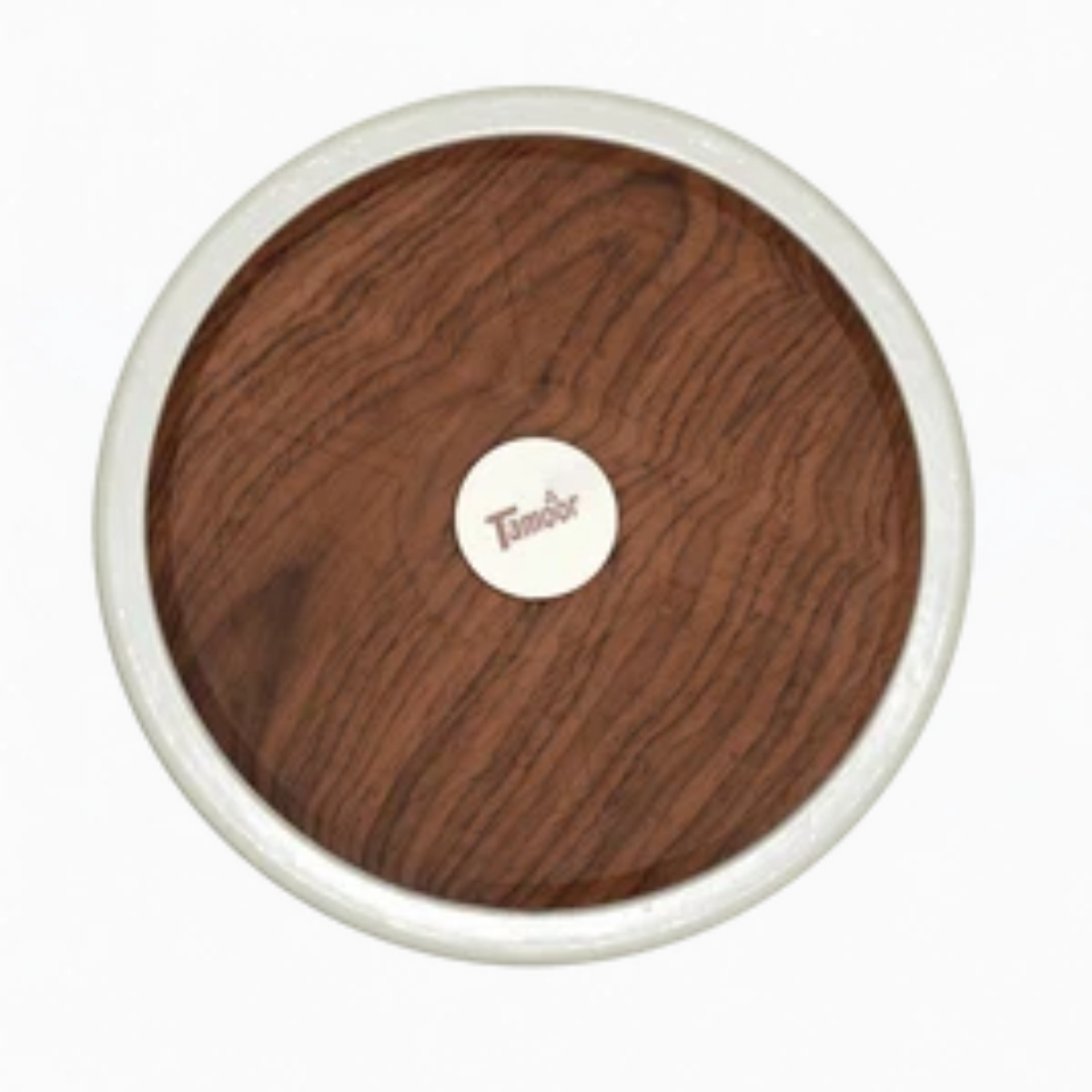 Magnum Cream Dark Wood motor detail